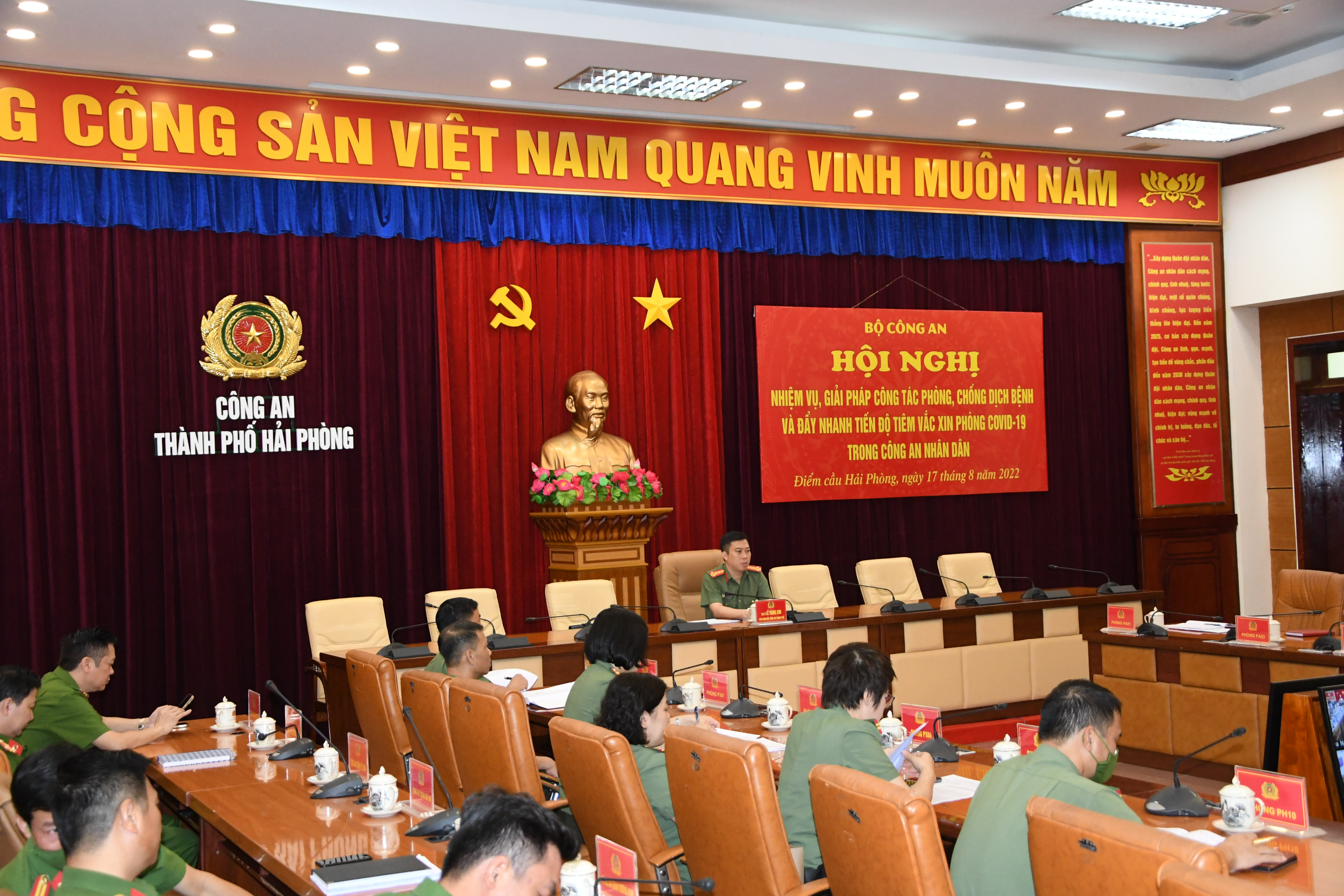 Siết chặt kỷ luật, kỷ cương công tác phòng, chống dịch bệnh trong Công an nhân dân